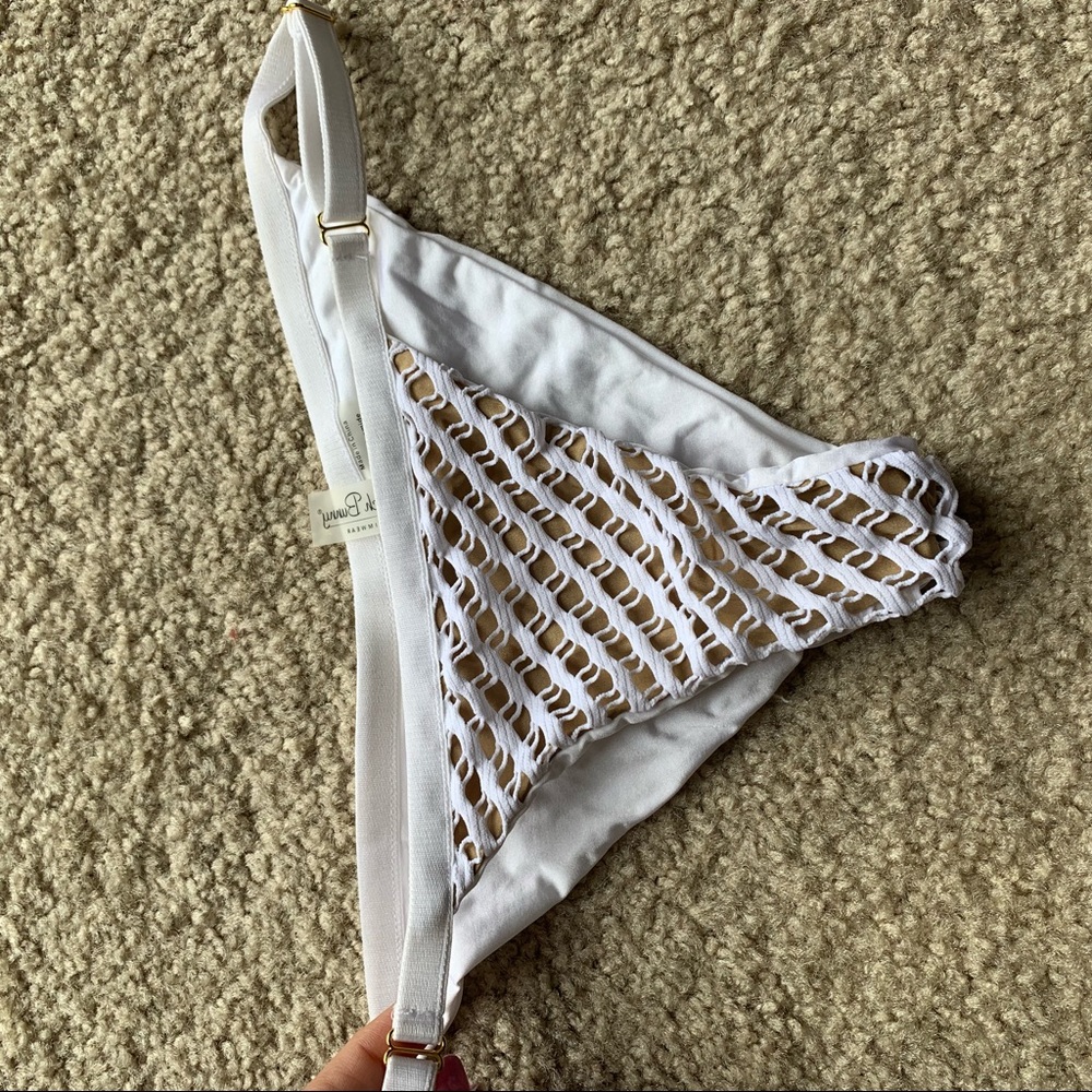 BNWT beach Bunny bikini bottoms
